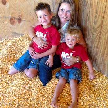 Buford Corn Maze - Fun times in the Corn Box - Attraction Farms Near Me - Buford, Georgia