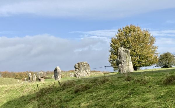 Avebury by null