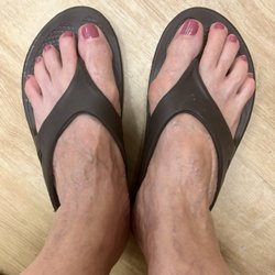 Van's Signature Nails And Spa - Van's Spa Pedicure with hot stone