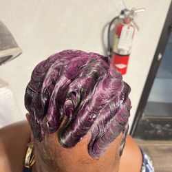 Strictly Hair Biz 3 Beauty Salon