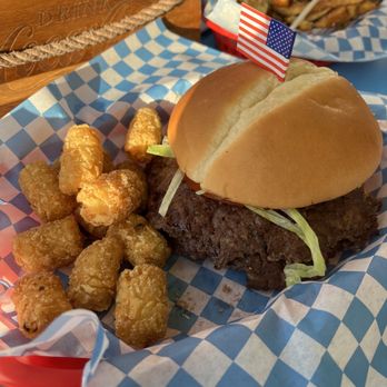 Scoops & More - Tots - Ice Cream & Frozen Yogurt Near Me - Grants Pass, Oregon