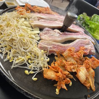 Tong Sam Gyup Goo Yi - Korean Near Me - Flushing, New York