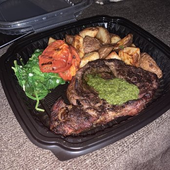 Tre Luna Bar and Kitchen - Ribeye with wilted spinach and roasted potatoes - Italian Near Me - Hoover, Alabama Tre Luna Bar and Kitchen - Ribeye with wilted spinach and roasted potatoes - Italian Near Me - Hoover, Alabama