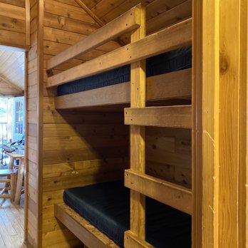 KOA Pine Village Kampground - Hallway with bunk, KL11 deluxe cabin - Hotels Near Me - Leavenworth, Washington KOA Pine Village Kampground - Hallway with bunk, KL11 deluxe cabin - Hotels Near Me - Leavenworth, Washington