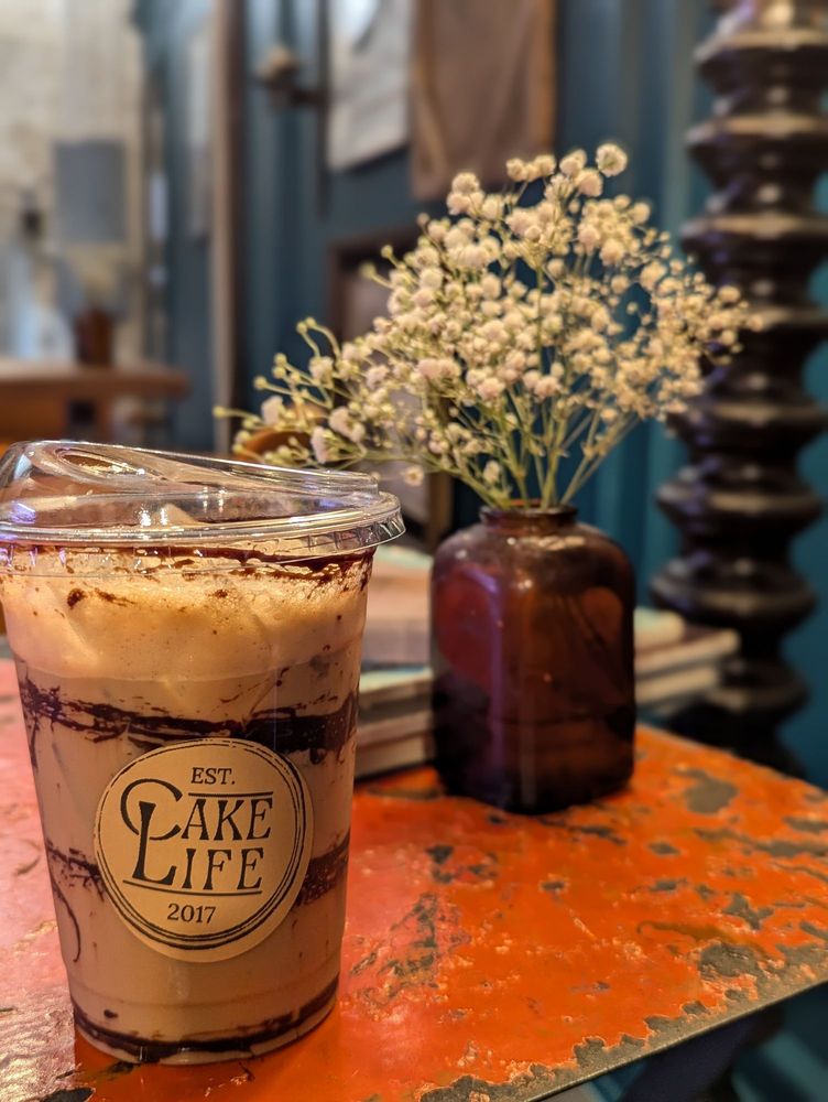 Cake Life Co. Logo