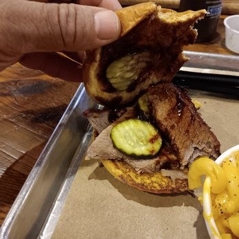 Bar-B-Cutie - Barbeque Near Me - Nashville, Tennessee
