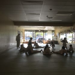 Hanabi Judo - View of warm-up time on the big mat.