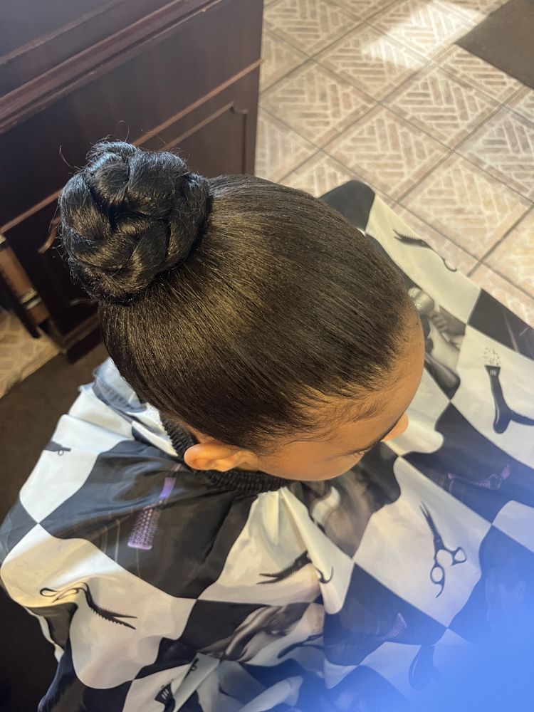 FOCUSED ON YOU HAIR SALON Updated July 2024 155 Photos 7147 Jonesboro Rd, Morrow,