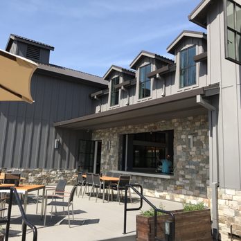 Goosecross Cellars - Wineries Near Me - Yountville, California