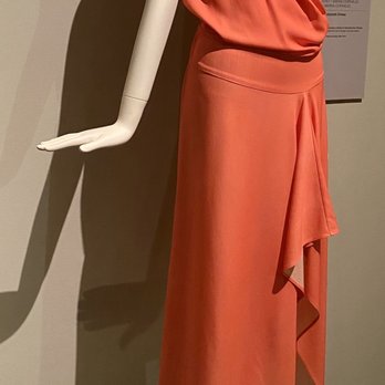 Museo Salvatore Ferragamo - Eco Jazmin Dress (2018) by Maria Cornejo (New York) - Eco Drape viscose fabric - Museo Salvatore Ferragamo - Art Museums Near Me - Florence, FI