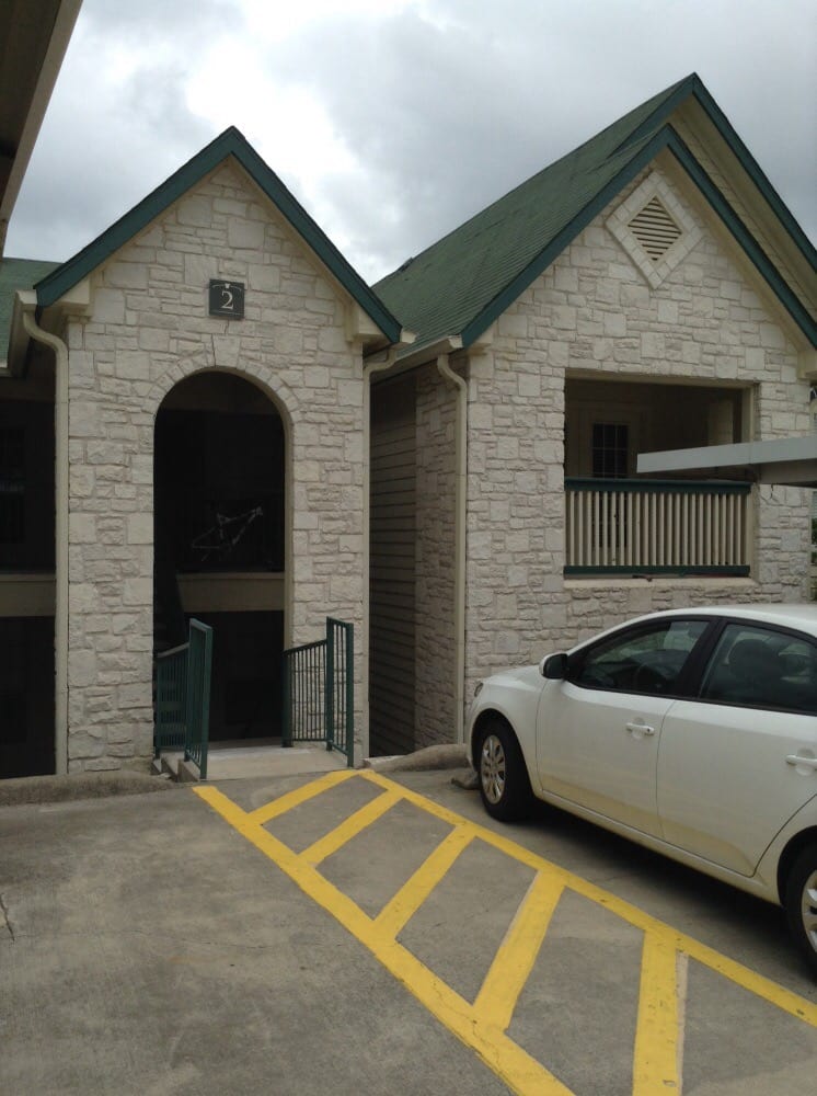 RIVER HILLS APARTMENTS Updated September 2024 11 Photos 1350