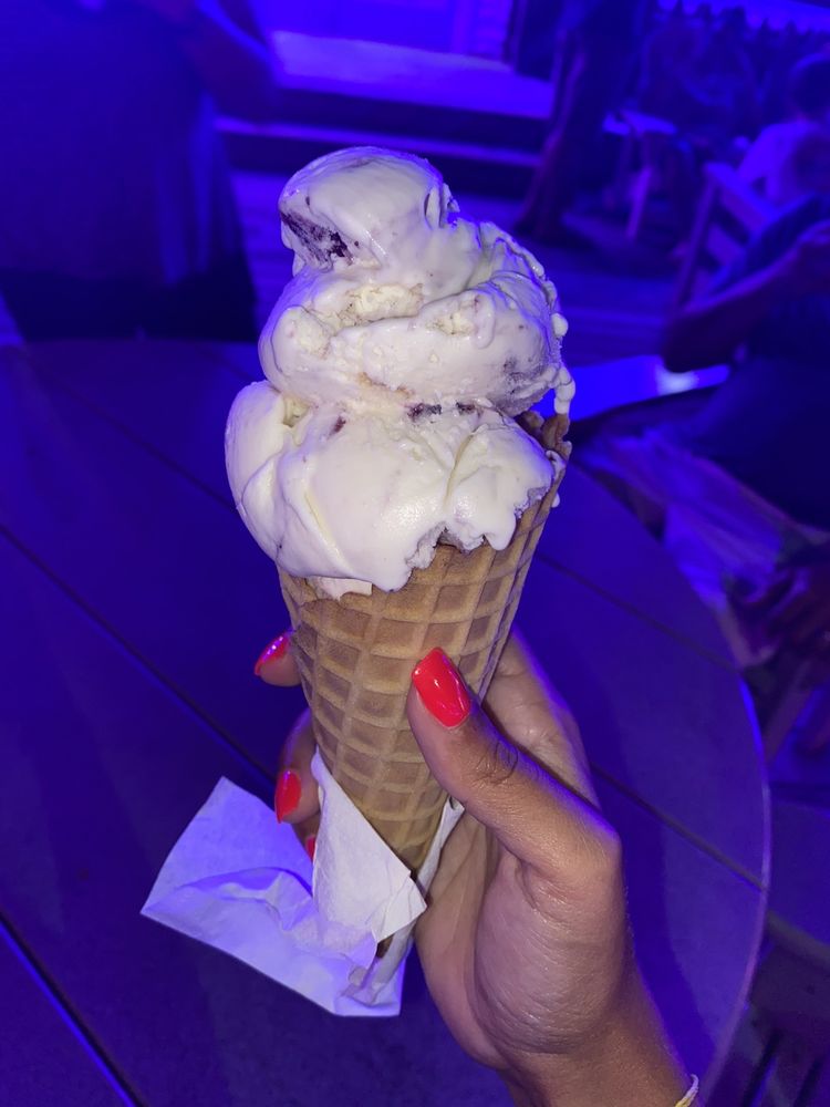 DIPS ICE CREAM 34 Photos & 73 Reviews 503 Pine Ave, Anna Maria, FL