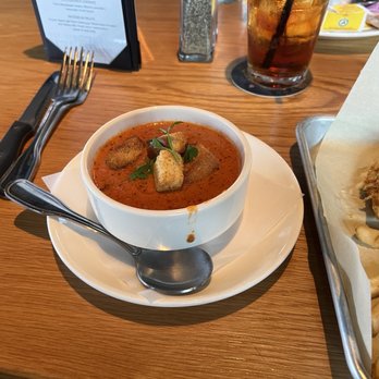 BJ's Restaurant & Brewhouse - Tuscan Tomato Bisque - New American Near Me - Upper Saint Clair, Pennsylvania