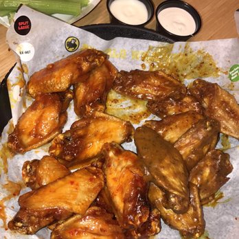 Buffalo Wild Wings - American Near Me - Oceanside, California