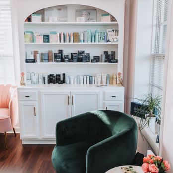 Flawless Skin - Product Options - Spray Tanning Near Me - Virginia Beach, Virginia Flawless Skin - Product Options - Spray Tanning Near Me - Virginia Beach, Virginia