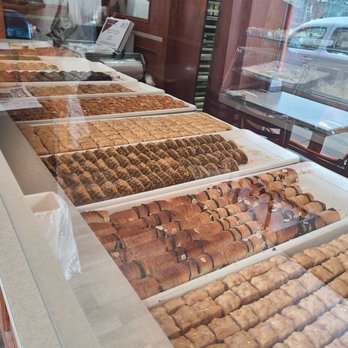 Alhamadanya Sweets - Assortment of baklava - Desserts Near Me - PAT, New Jersey Alhamadanya Sweets - Assortment of baklava - Desserts Near Me - PAT, New Jersey