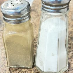 Taste of Italy - Even the salt and pepper is dirty