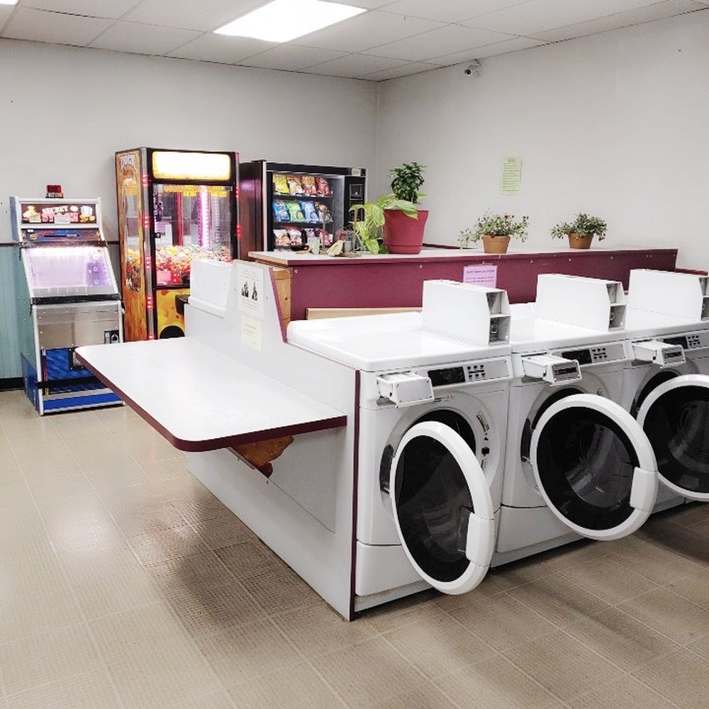 Queens Square Laundromat - Laundromat Near Me - Fort Lupton, Colorado Queens Square Laundromat - Laundromat Near Me - Fort Lupton, Colorado