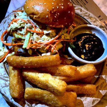 Mirate - Cochinita pibil cemita. The cochinita, which is pork based, was the perfect spicy & the yucca fries had an amazing sauce paired with it. - Mexican Near Me - Los Angeles, California
