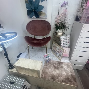 Lavish Nail Studio - Pedicure station - Nail Salons Near Me - Garden Grove, California