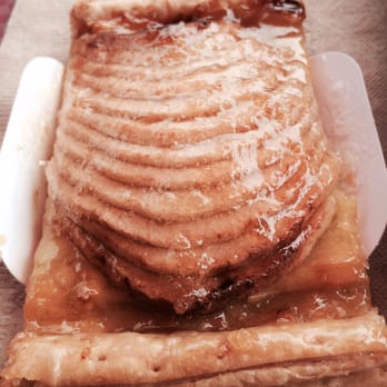 Pascal Le Boulanger - Amazing Apple pastry of the day - Bakeries Near Me - Stoneham, Quebec