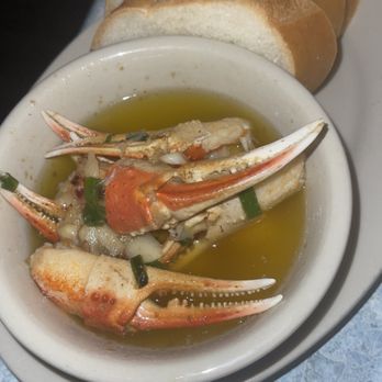 Coconuts - Scoobies in garlic butter - Seafood Near Me - Fort Lauderdale, Florida