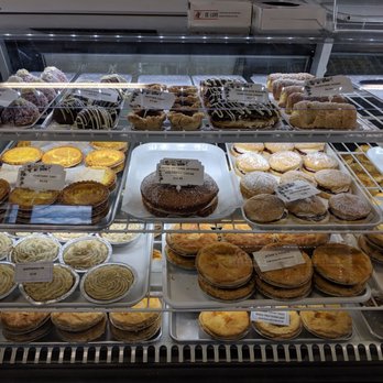 British Pride Bakery - Burlington - Refrigerated baked pastries - Bakeries Near Me - Burlington, Ontario British Pride Bakery - Burlington - Refrigerated baked pastries - Bakeries Near Me - Burlington, Ontario