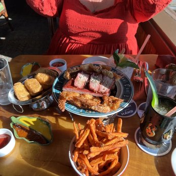 Trader Vic's - Cosmo Tidbits Cheese Bings Sweet Potatoe Fries Vic and dotty - Hawaiian Near Me - Emeryville, California