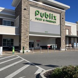 Publix Super Markets - Main entrance