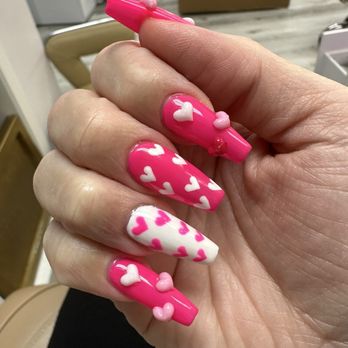 Cosmo Lashes and Nails - Coffin shaped gel extension set with designs. - Nail Salons Near Me - Renton, Washington