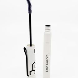 Stephanie's Beauty Bar - Lash and Brow Toxx
helps stimulate brow and lash grow with Biotin, Keratin and Castor Oil.