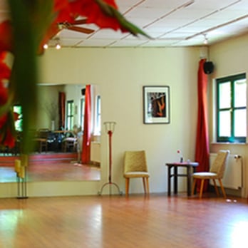 Alma en vuelo - Das Studio bei Tageslicht. Im Atelier nebenan gibt es weitere Fläche zum Tango tanzen. - Dance Schools Near Me - Leipzig, SN