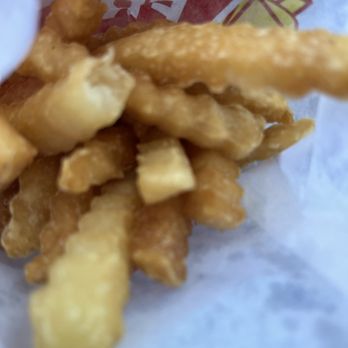 Janson's Drive-in - Stale twice cooked fishy tasting fries - Fast Food Near Me - Chicago, Illinois