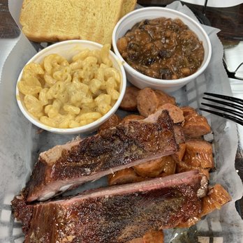 Woodpeckers Backyard BBQ - Ribs, Datil sausage, Mac n cheese and baked beans - Barbeque Near Me - Saint Augustine, Florida Woodpeckers Backyard BBQ - Ribs, Datil sausage, Mac n cheese and baked beans - Barbeque Near Me - Saint Augustine, Florida