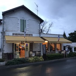 Art'Pizzanale - Front of Restaurant.