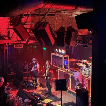 Belly Up Tavern - Stryper - Bars Near Me - Solana Beach, California