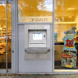 Bücherhalle - 24 Stunden automatische Medien-Rückgabe unter Olchi-Beobachtung