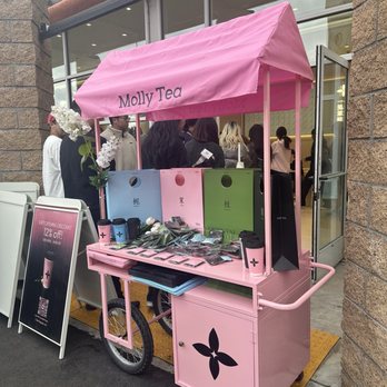 Molly Tea - Merch Area - Bubble Tea Near Me - San Gabriel, California Molly Tea - Merch Area - Bubble Tea Near Me - San Gabriel, California