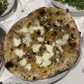 Vecchio's Pizzeria & Gelateria - Bianca Pizza with Mushrooms - Pizza Near Me - Bakersfield, California Vecchio's Pizzeria & Gelateria - Bianca Pizza with Mushrooms - Pizza Near Me - Bakersfield, California