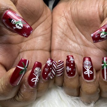 Pearl Nails - Christmas themed nail art - Nail Salons Near Me - Puyallup, Washington Pearl Nails - Christmas themed nail art - Nail Salons Near Me - Puyallup, Washington