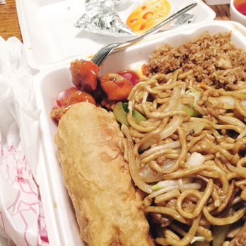 Chopsticks Express - COMBO C chowmein, rice, egg roll, chicken, wonton - Cantonese Near Me - Sacramento, California Chopsticks Express - COMBO C chowmein, rice, egg roll, chicken, wonton - Cantonese Near Me - Sacramento, California