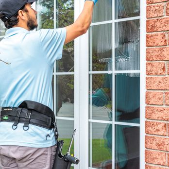 GnR Residential Plus Cleaning - Akmal working his magic on windows in Kanata! - Home Cleaning Near Me - Ottawa, Ontario GnR Residential Plus Cleaning - Akmal working his magic on windows in Kanata! - Home Cleaning Near Me - Ottawa, Ontario