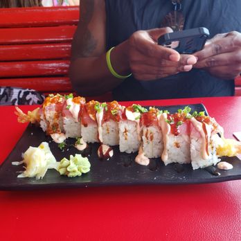 Crabs on the Beach - tsunami Roll - Seafood Near Me - Gulf Breeze, Florida