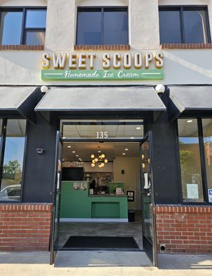 Sweet Scoops Homemade Ice Cream by null