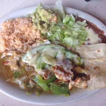Chilito's Restaurant - Chicken suiza lunch combo - Mexican Near Me - Tulare, California Chilito's Restaurant - Chicken suiza lunch combo - Mexican Near Me - Tulare, California