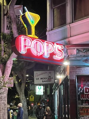 Pop's Bar by null