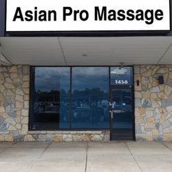 Asian Pro Massage - Store front for the best hot oil massage