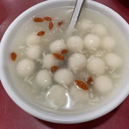 Rice balls in rice wine