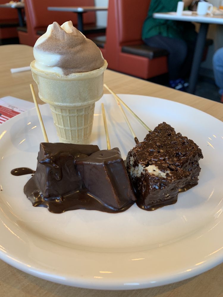 GOLDEN CORRAL BUFFET & GRILL 51 Photos & 61 Reviews 115 Simon Dr