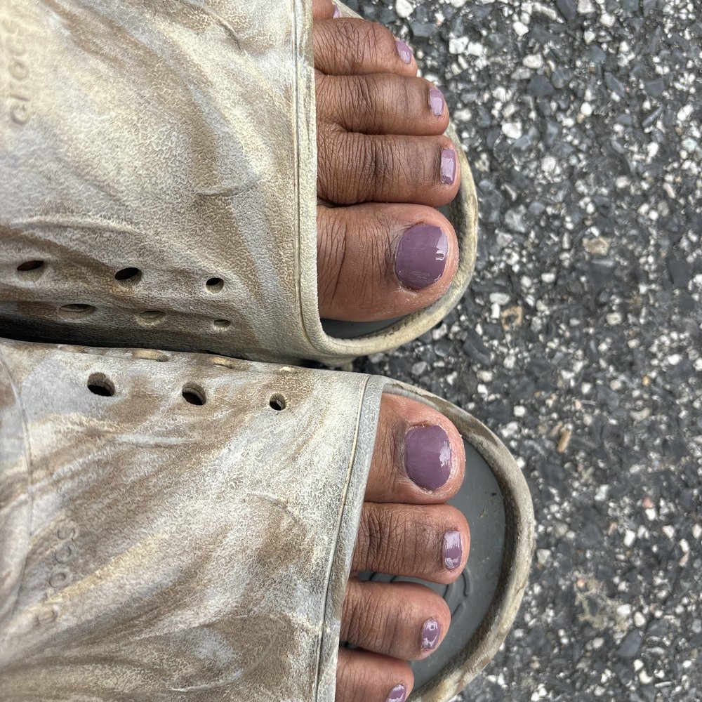 Allure Nails Spa - The toe nails are uneven she didn't even bother to clean up the skin the pumice would have removed the imperfections if done correctly. - Nail Salons Near Me - Capitol Heights, Maryland